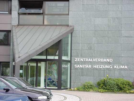 Fassadenelement_Eingangsvorbau_Sankt_Augustin