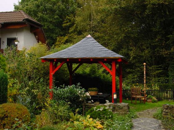 Holzbau Pagodendach in Lohmar – Birk 2008 Bild 1