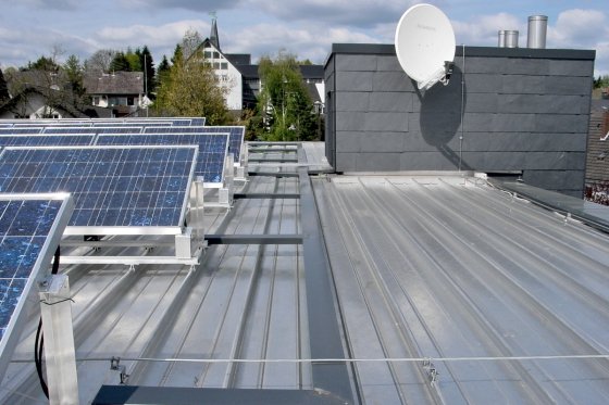 Solaranlage Schwimmhalle Neunkirchen-Seelscheid (2004)