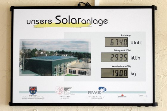 Solaranlage Schwimmhalle Neunkirchen-Seelscheid (2004)
