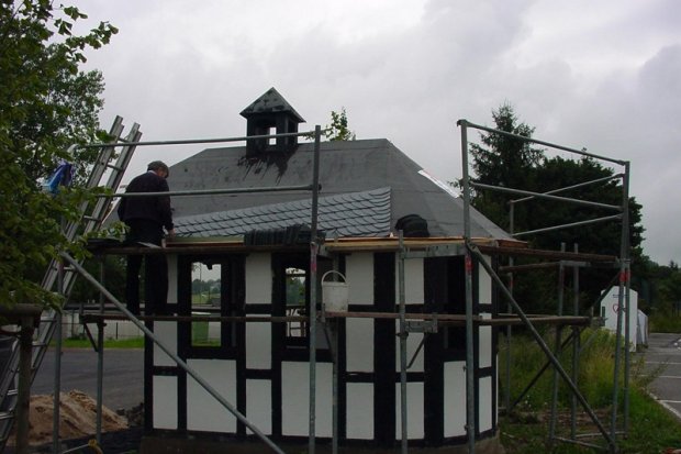 Schieferdach_Kapelle_Happerschoss_2000_1
