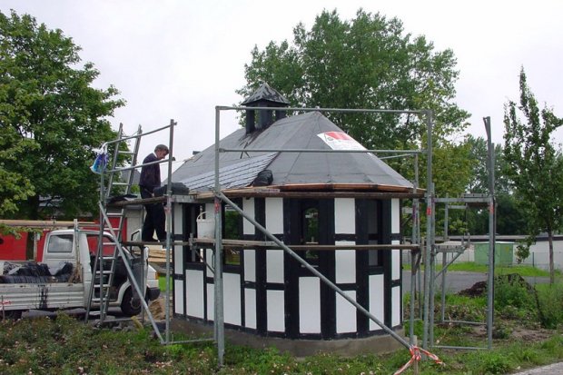 Schieferdach_Kapelle_Happerschoss_2000_2