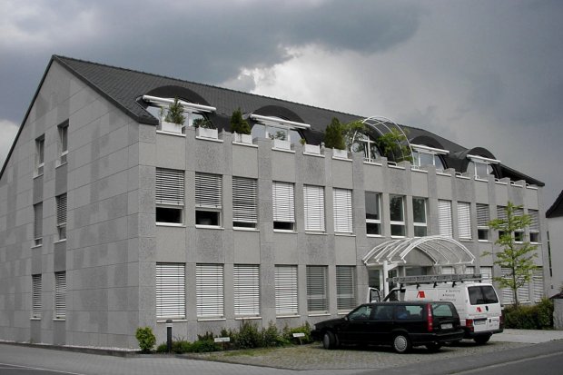 Steildach Wohn- und Bürohaus, Köln (2000)